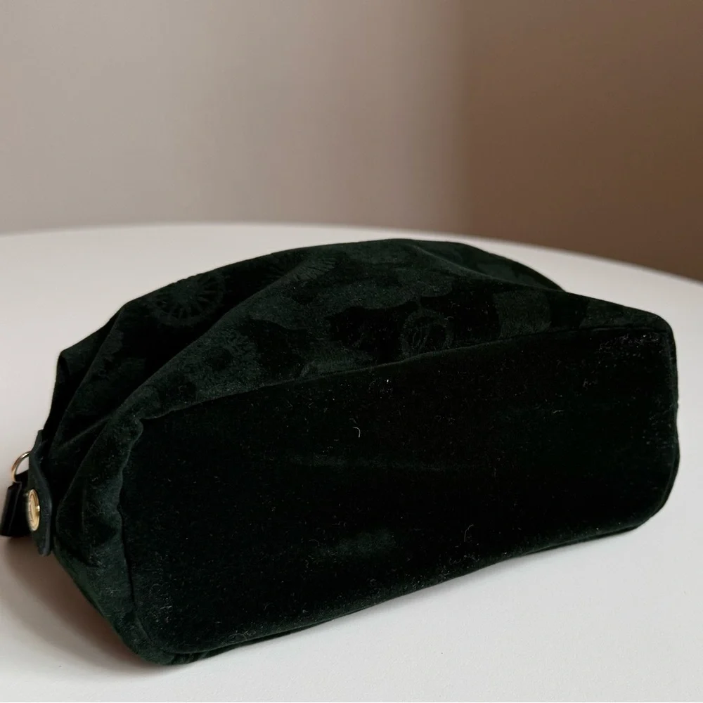 Travel Pouch Dark Green Zippered Cosmetic bag BA First Class Temperley London